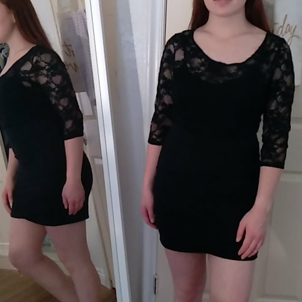 New Black lace dress size S